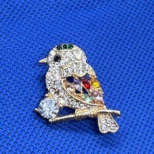 NEW Elegant Multicolor Crystal Bird Rhinestone Gold Brooch